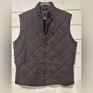 J. Crew Mercantile Charcoal Quilted Vest in size women’s Large .Great condition!